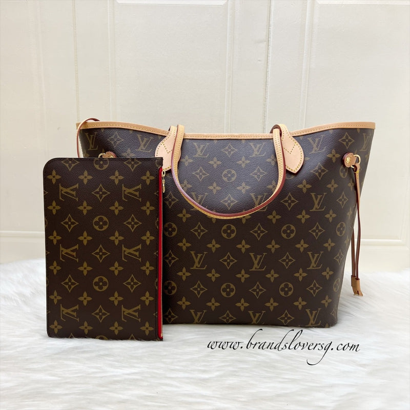 LV Neverfull MM in Monogram Canvas, Cerise Interior and GHW with Detachable Clutch (Model: M41177)