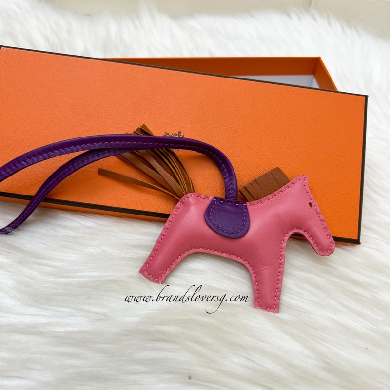 Hermes Rodeo PM in Rose Azalee / Pain D&