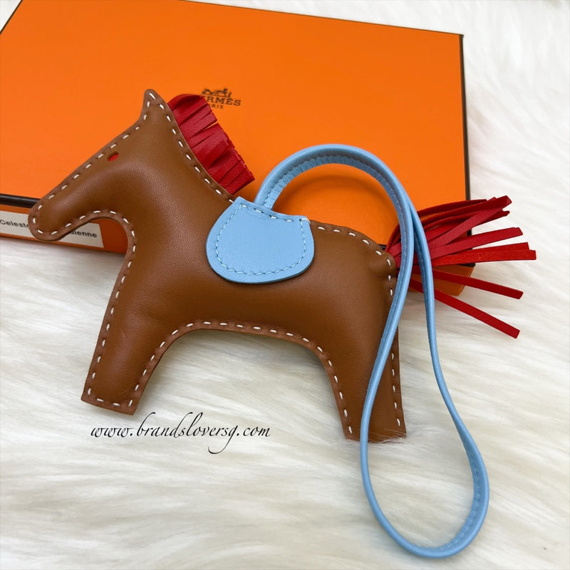 Hermes Rodeo MM in Gold / Celeste / Rouge Indienne