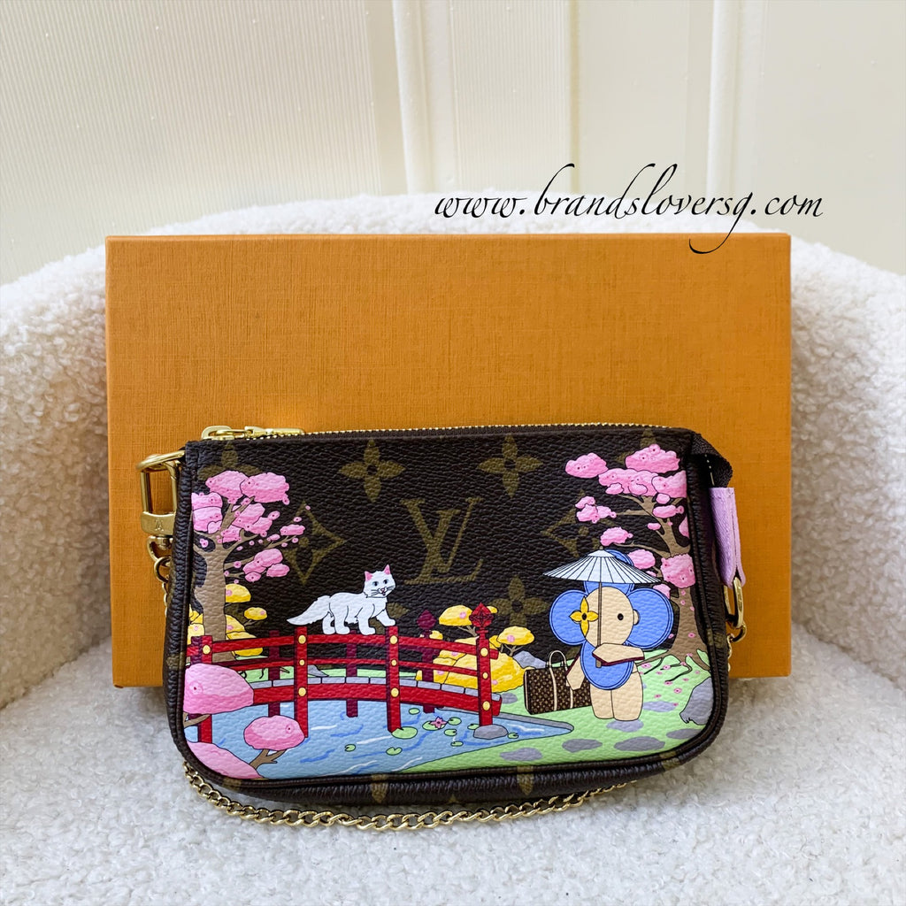 Louis Vuitton LV mini pochette Xmas animation Japan Brown ref.677145 - Joli  Closet