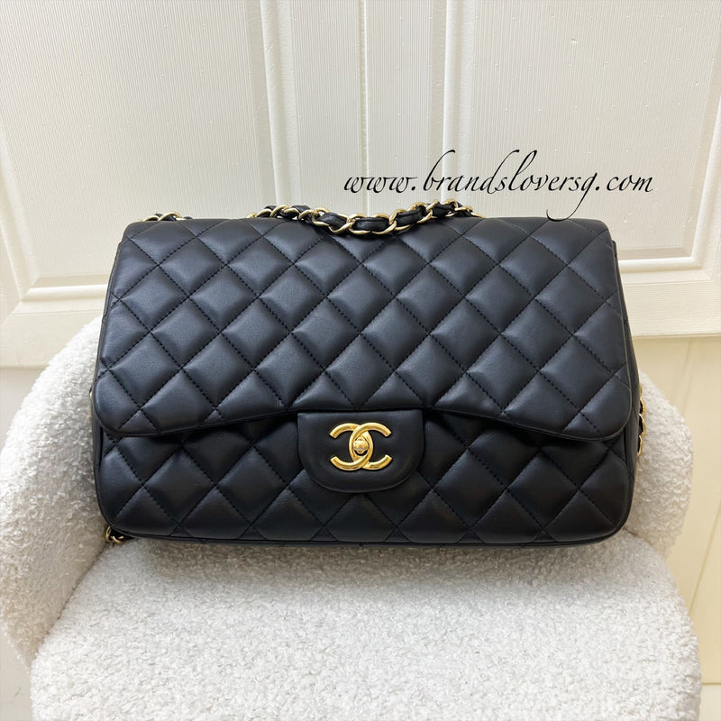 Chanel Classic Jumbo Single Flap SF in Black Lambskin and GHW