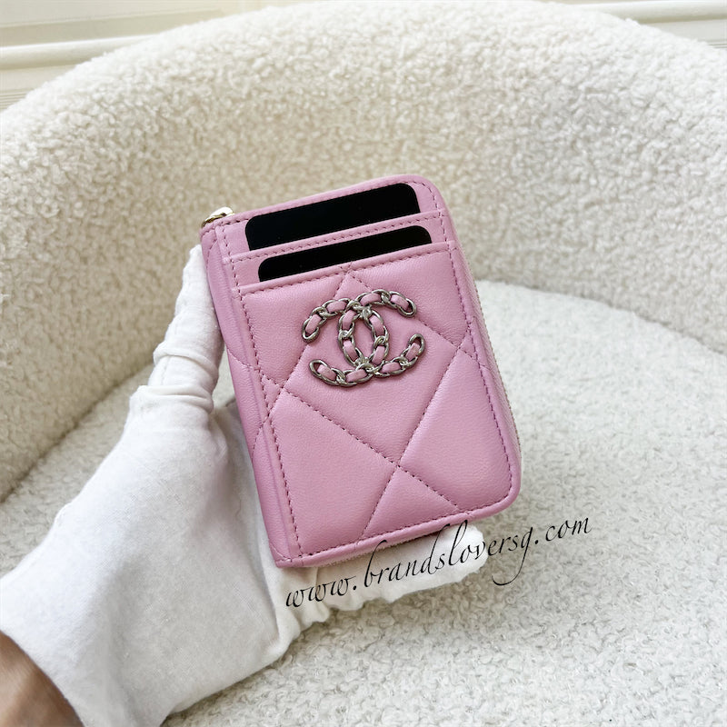 Chanel 19 Zippy Card Holder in Pink Lambskin and LGHW