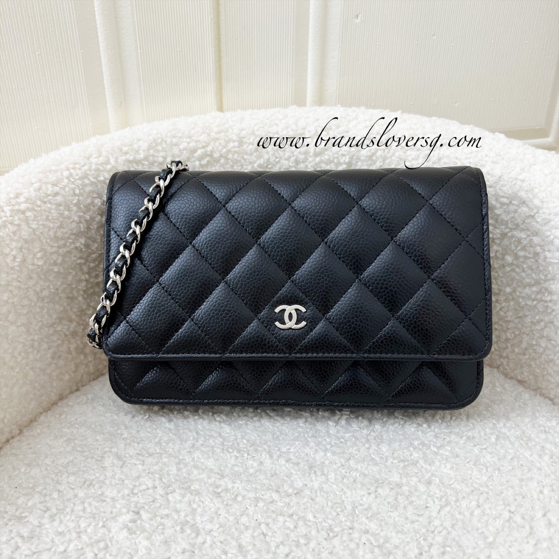 gold chanel woc wallet
