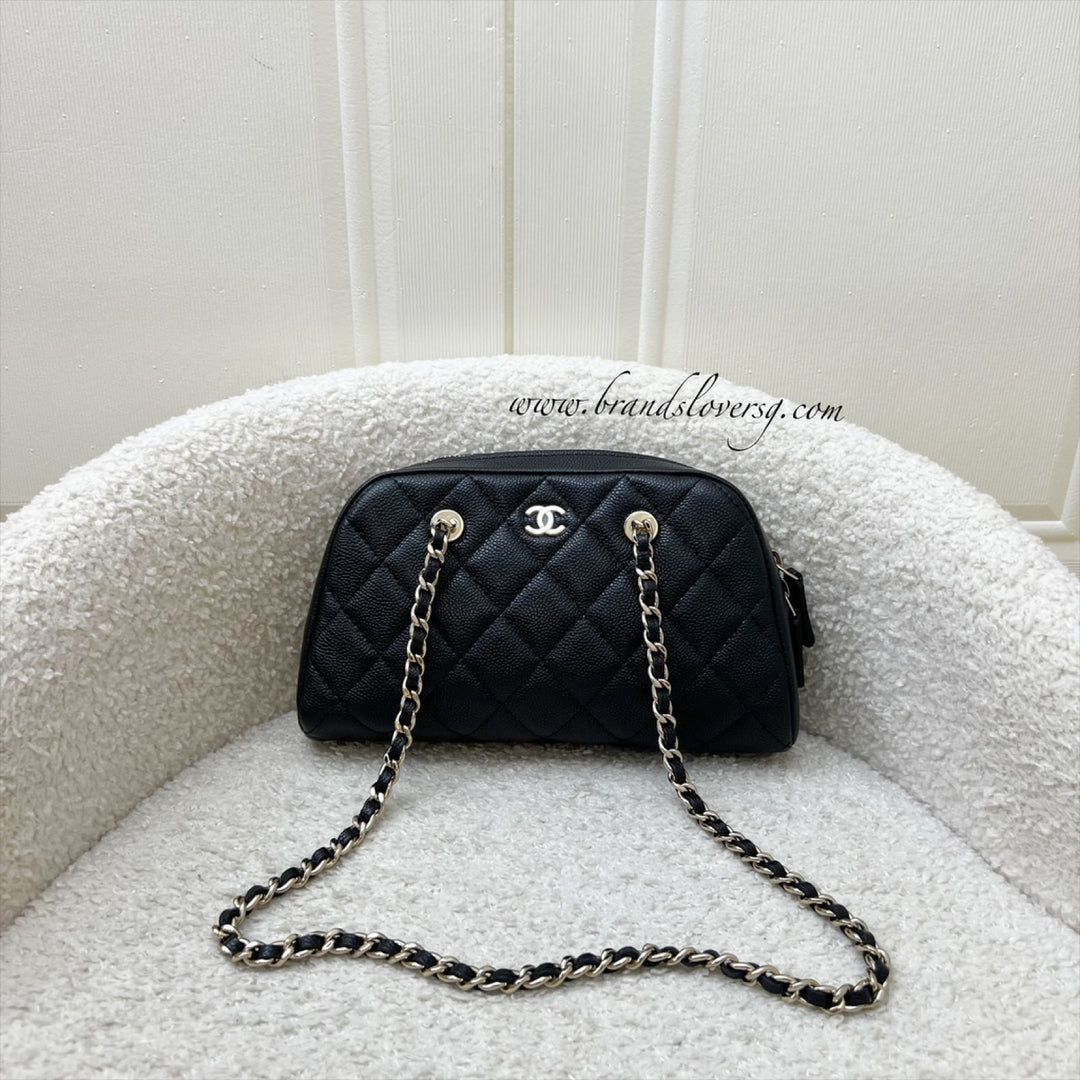 LN - Local Full Set - 2026] Chanel 26P Clutch with Chain / Mini