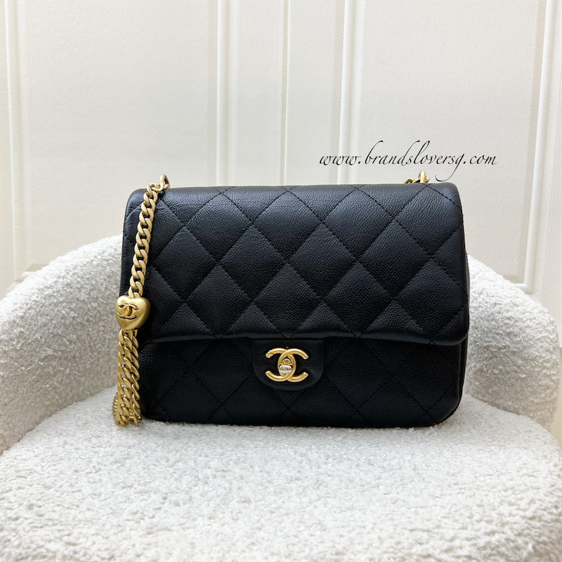 Chanel 24P Heart Adjustable Chain Small / Medium 24cm Flap Bag in Black Caviar AGHW (Model: AS3921)