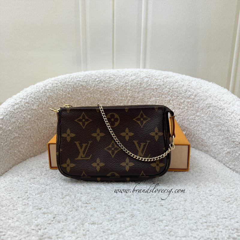 LV Mini Pochette Accessoires in Monogram Canvas GHW