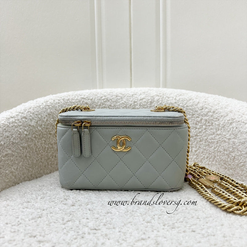 Chanel Seasonal Vanity in Light Grey Lambskin and GHW