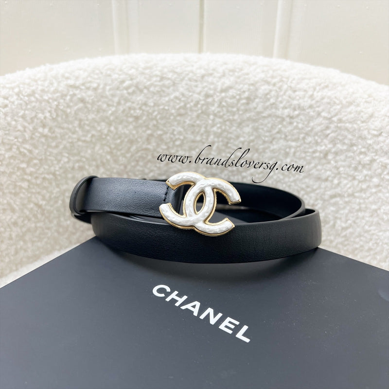 Chanel White Enamel CC Logo Belt in Black Calfskin and GHW Sz 90