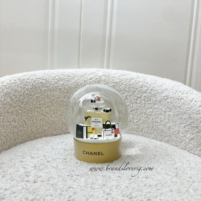 Chanel VIP Gift Perfume Bottles Christmas Snow Globe – Brands Lover