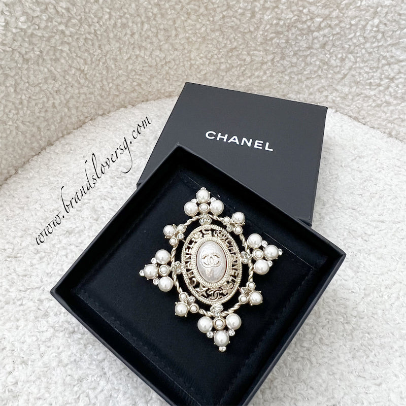 Chanel 20C VIP Brooch with Crystals and Pearls