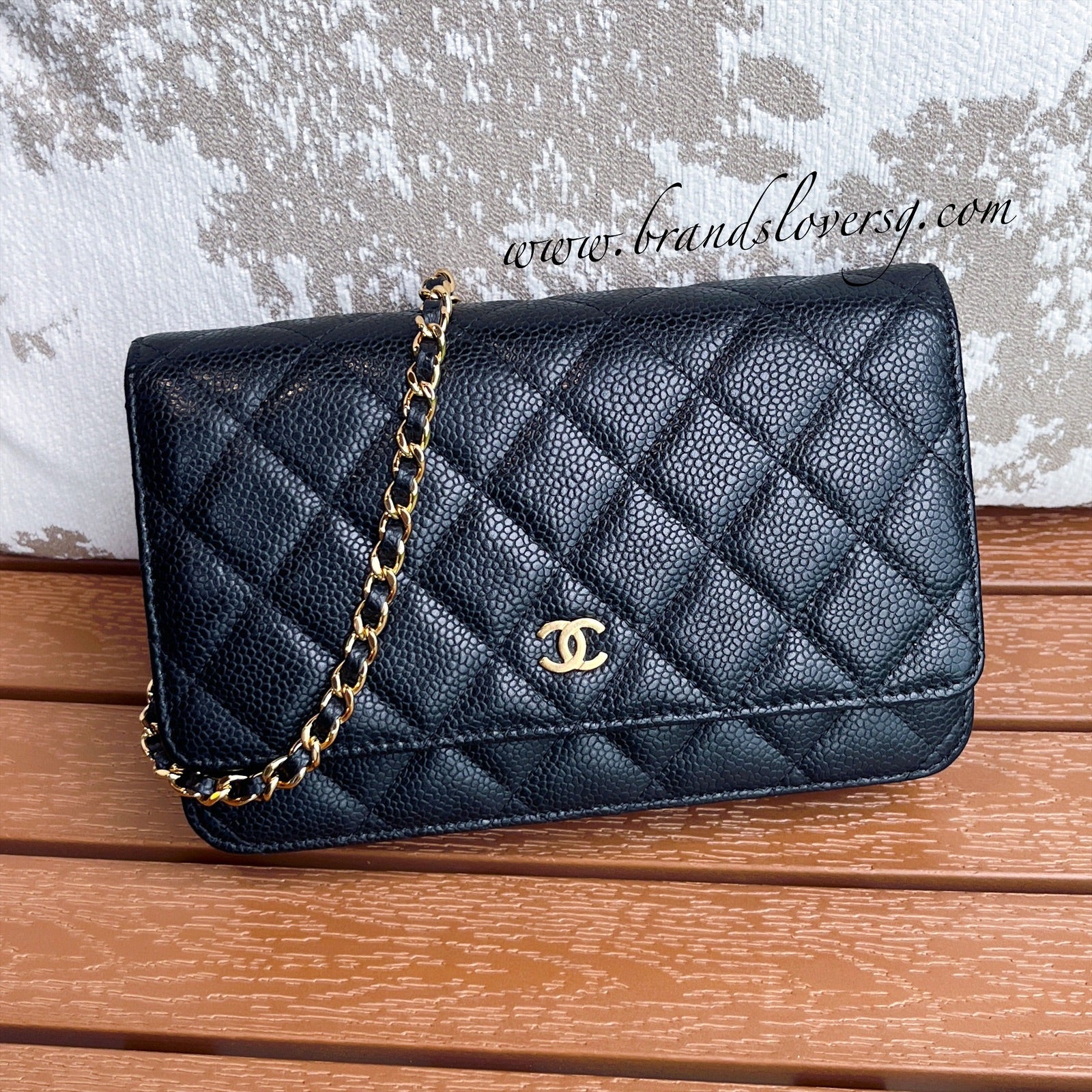 wallet on chain chanel white