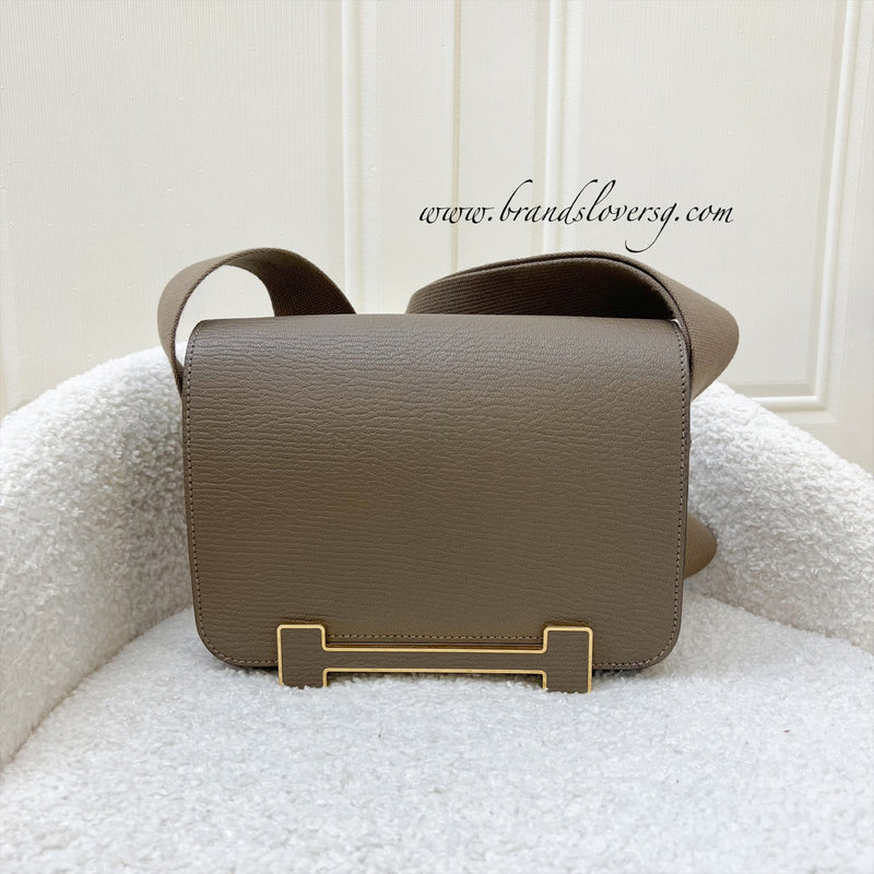 Hermes Geta in Etoupe Chevre Mysore Leather and GHW