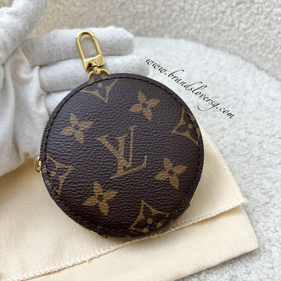 LV Multi Pochette Accessoires MPA Round Pouch in Monogram Canvas GHW