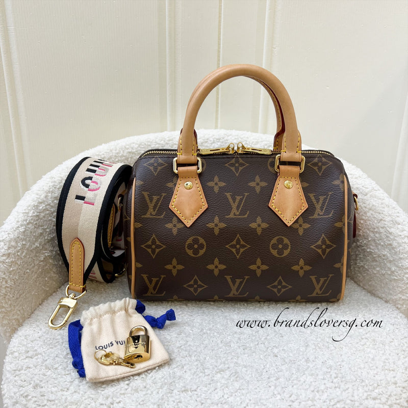 LV Speedy Bandouliere 20 in Monogram Canvas and Black Patterned Strap