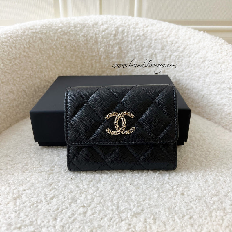 Chanel 23P XL Snap Card Holder in Black Caviar GHW