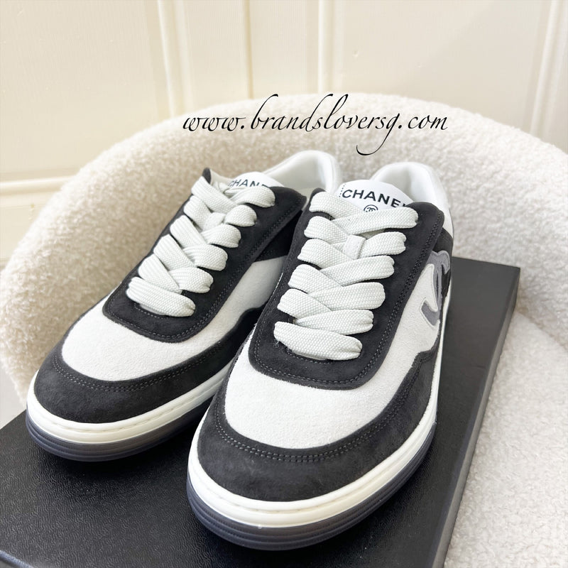 Chanel CC Sneakers / Trainers in Dark Grey Suede Size 38