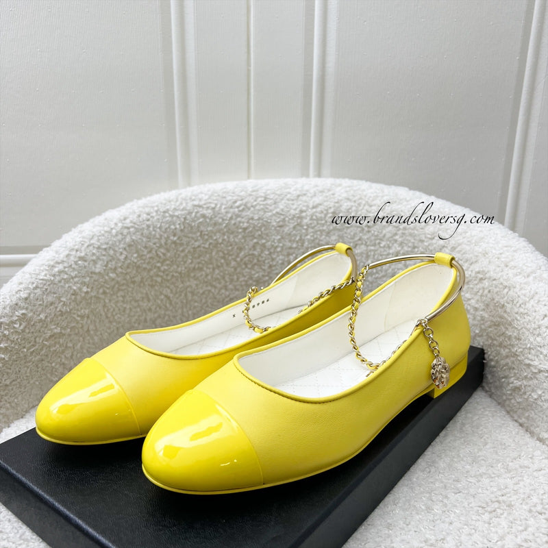 Chanel Ballerina Pumps in Yellow Lambskin and Patent Leather with Camilia Dangling Charm Sz37