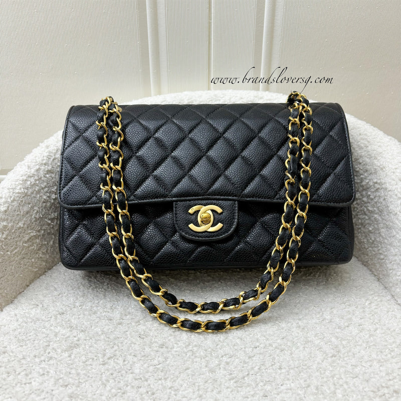 Chanel Vintage Medium Classic Flap CF in Black Caviar and 24K Gold-Plated HW