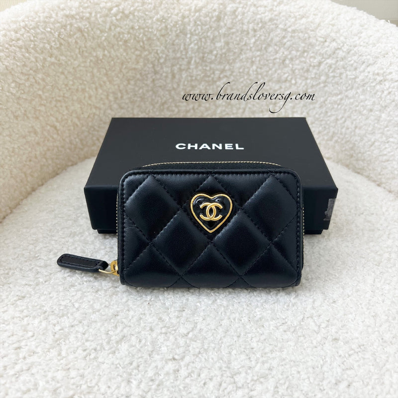 Chanel 23S Heart Logo Zipped Coin Purse / Card Holder in Black Lambskin GHW