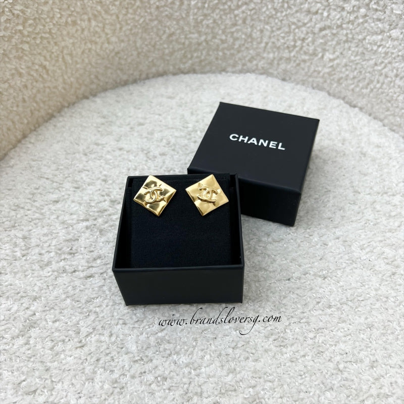 Chanel 24K Square CC Earrings in GHW (Model: ABE656)
