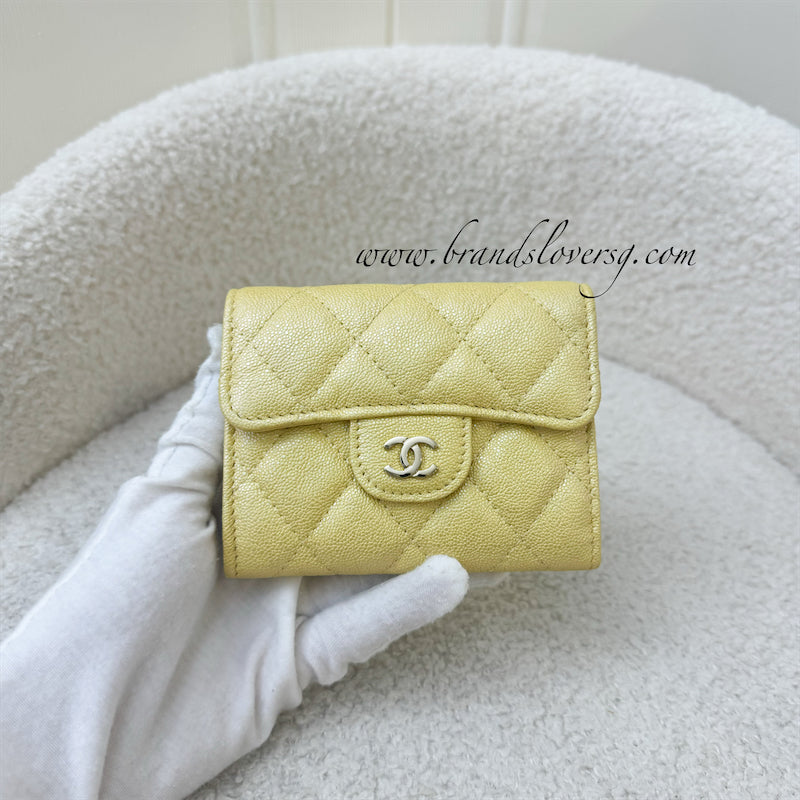 Chanel Classic XL Card Holder in Iridescent Yellow Caviar LGHW