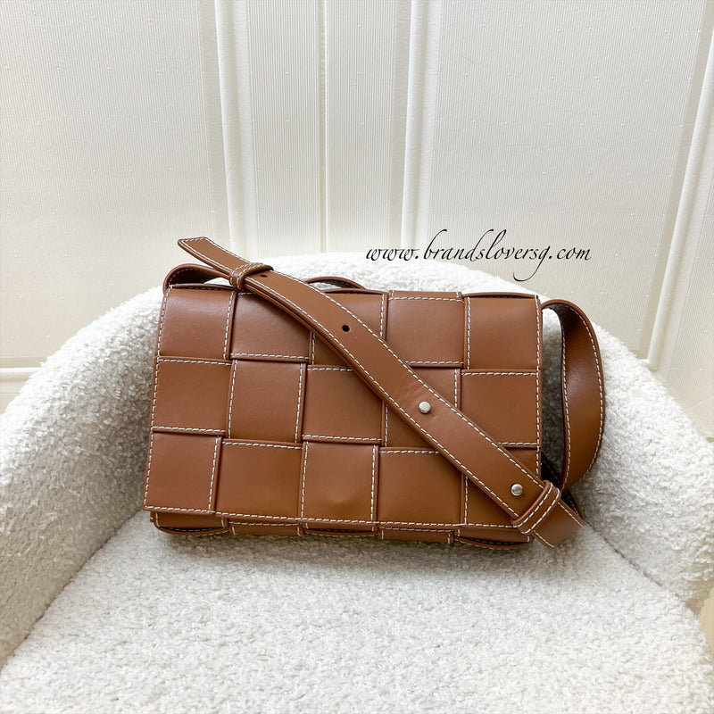 Bottega Veneta BV Classic Cassette Shoulder Bag in Caramel Brown Intrecciato Leather