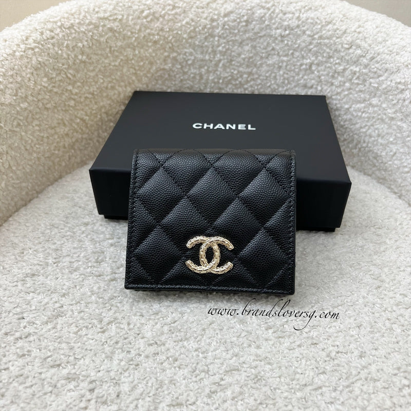 Chanel 24K Bifold Wallet in Black Caviar and LGHW (Model: AP4085)