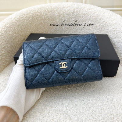 Chanel Classic Trifold Wallet in 18S Iridescent Blue Caviar LGHW
