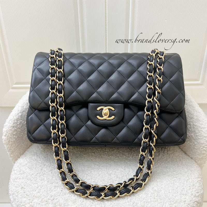 Chanel Classic Jumbo Double Flap DF in Black Lambskin and GHW