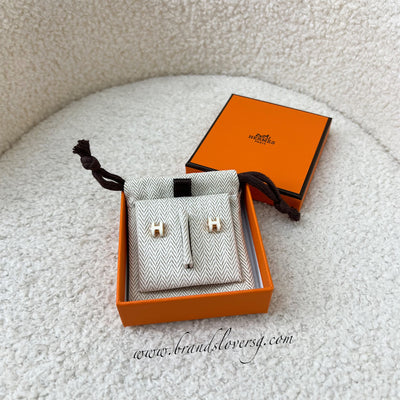 Hermes Mini Pop H Earrings in Blanc Enamel RGHW