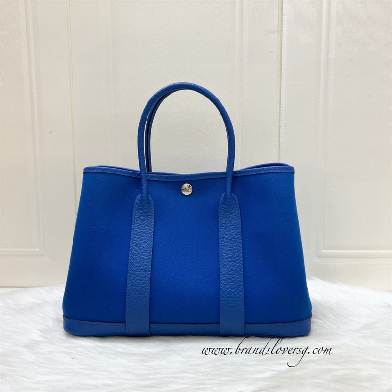 Hermes Garden Party 30 in Bleu Zellige Tissage Grand Chevron Fabric, Vache Country Leather and PHW