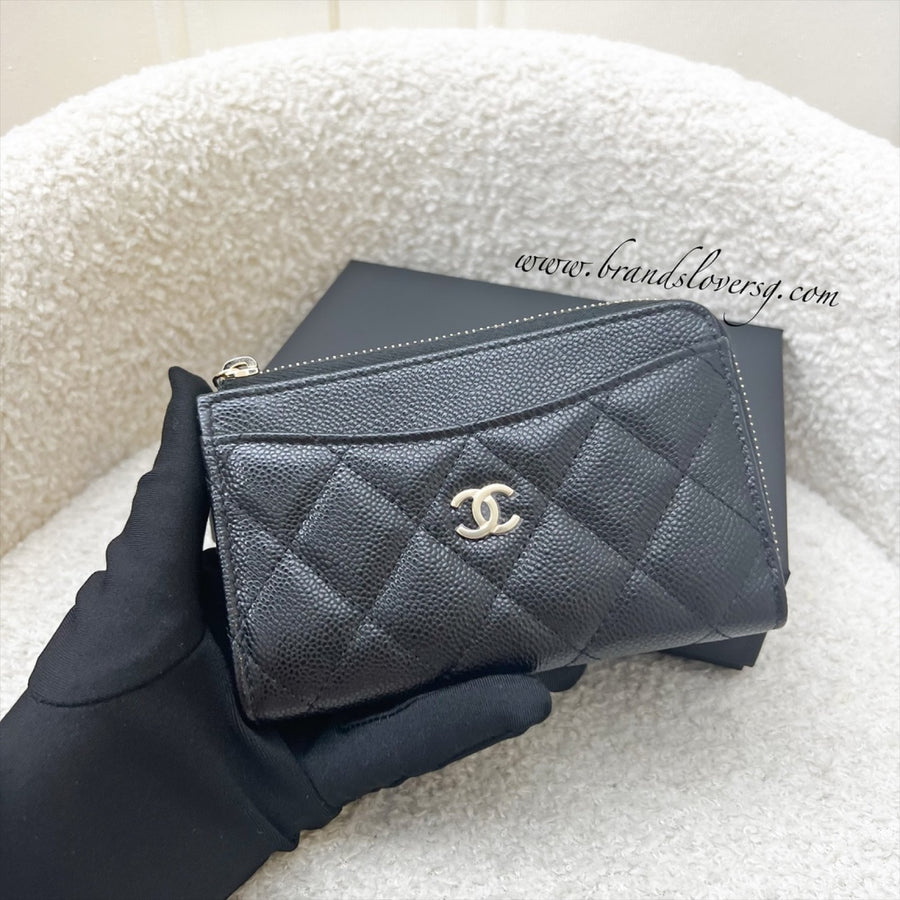 コレクション NOT FOR SALE NOVELTY Chanel mini wallet Chanel Small Wallet Black with Gold Hardware