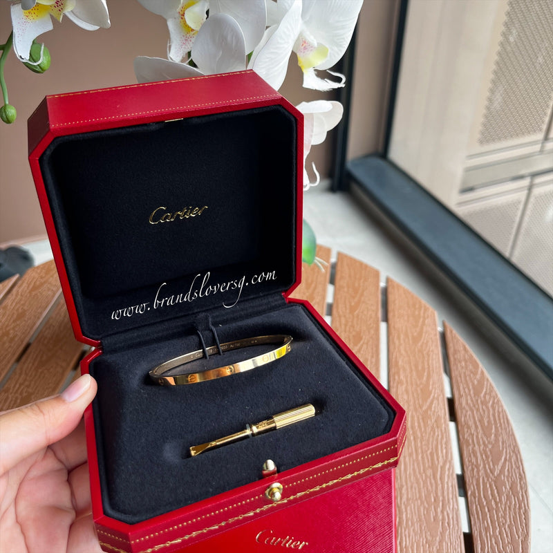 Cartier Love Bracelet Small Model SM in 18K Yellow Gold Sz 18