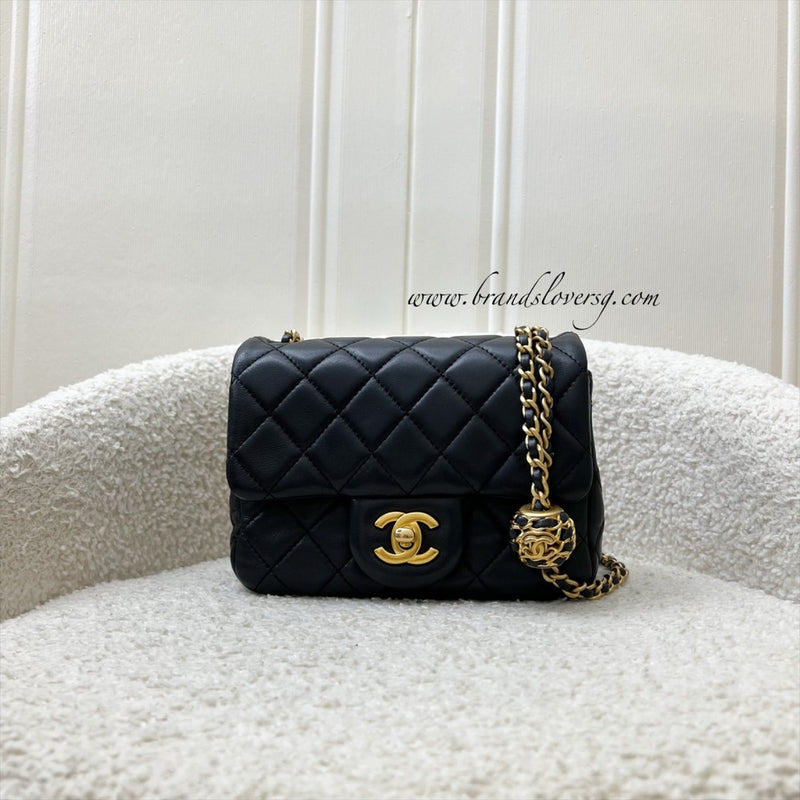 Chanel 22S Pearl Crush Square Mini Flap in Black Lambskin and AGHW (Model: AS1786)