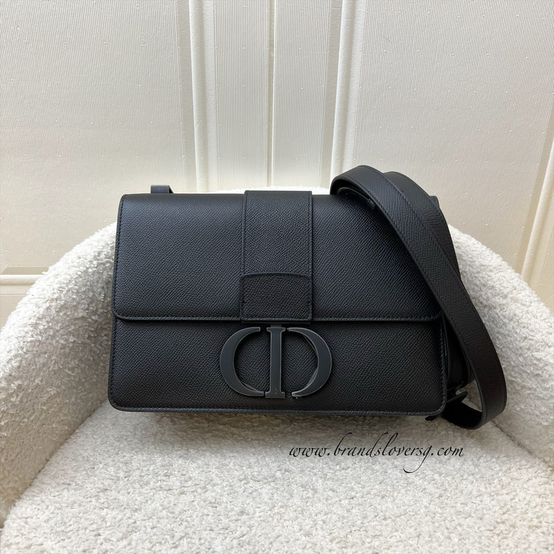 Dior 30 Montaigne Flap Bag in Ultramatte Grained Black Leather and BHW (Model: M9203SBAV)