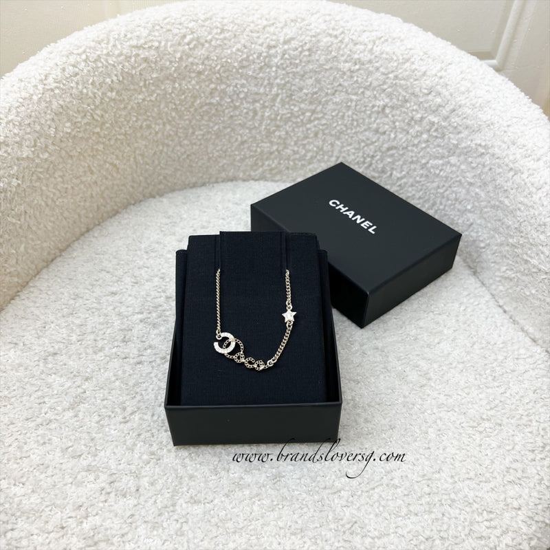 Chanel 25B Star Pendent Necklace with Diamantés in Light Gold HW (Model: ABG292)