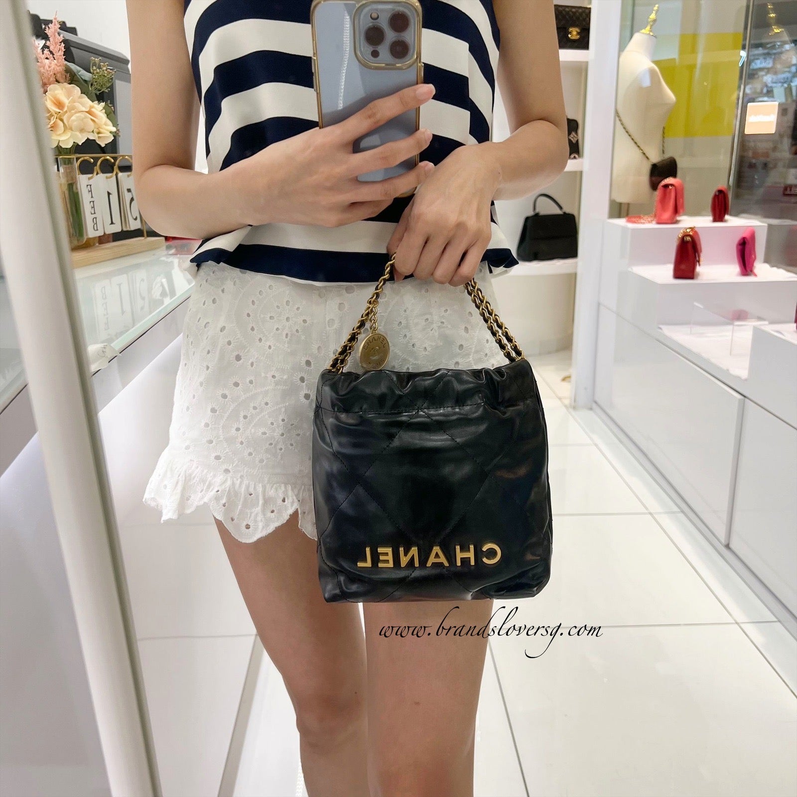 Shop CHANEL CHANEL 22 2023-24FW CHANEL 22 Mini Handbag (AS3980 B08037) by  SaKURa_JAPAN