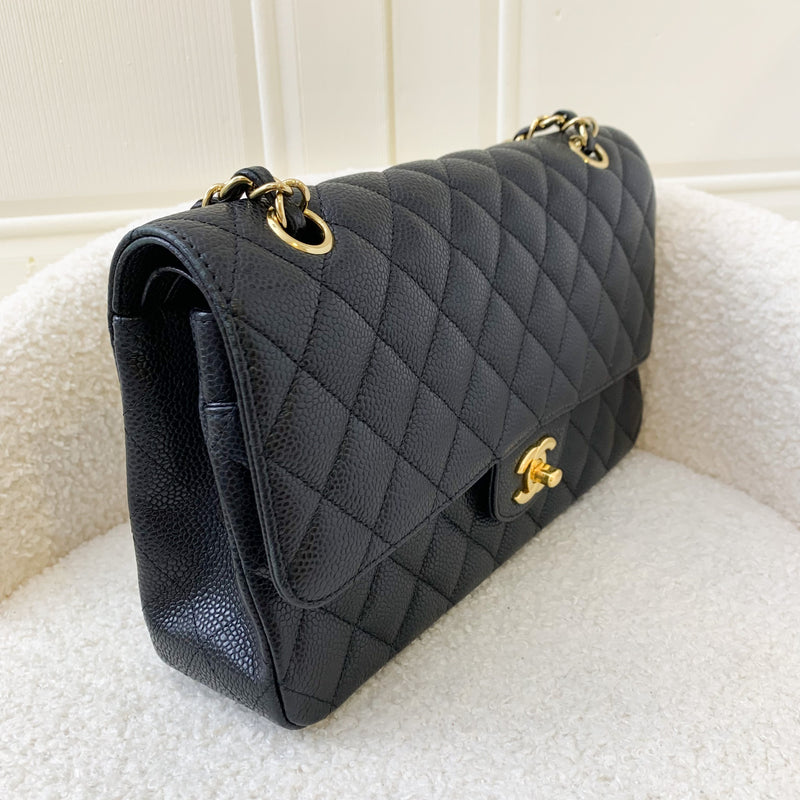 Chanel Medium Classic Flap CF in Black Caviar and GHW