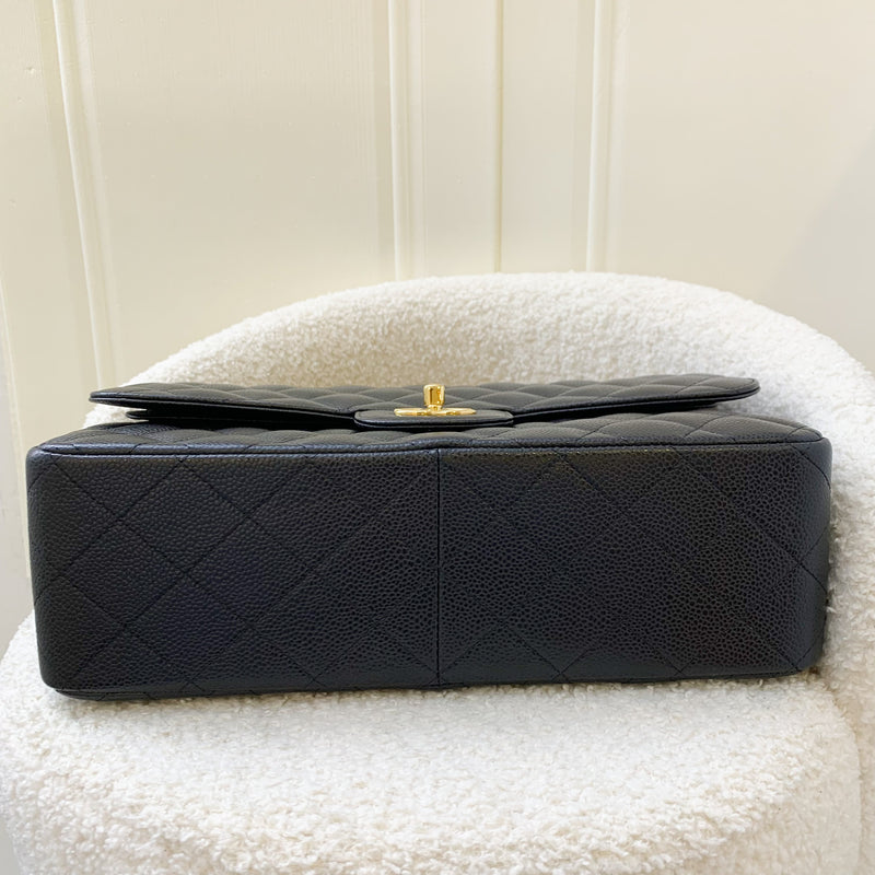 Chanel Jumbo Classic Flap CF in Black Caviar and GHW