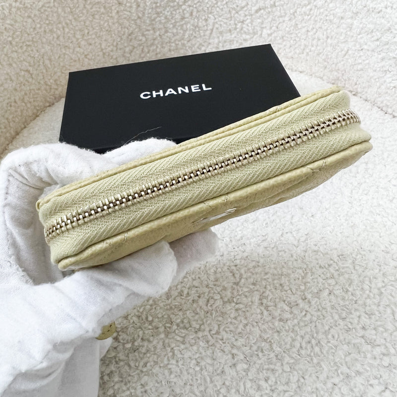 Chanel Classic Zippy Card Holder in Yellow Caviar LGHW