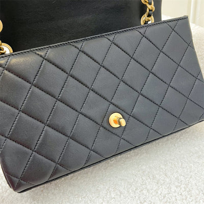 Chanel 23P Medium Flap Bag in Black Lambskin AGHW