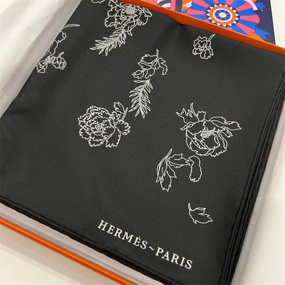 Hermes Robe Legere 90cm Scarf in HG / Noir / Blanc 100% Silk