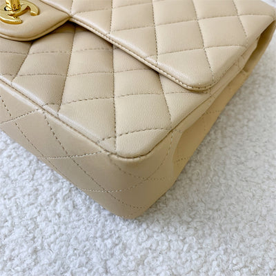 Chanel Medium Classic Flap CF in Beige Lambskin GHW