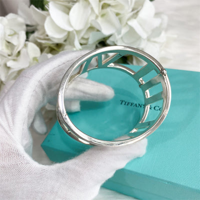 Tiffany & Co Bangle/Cuff in Silver