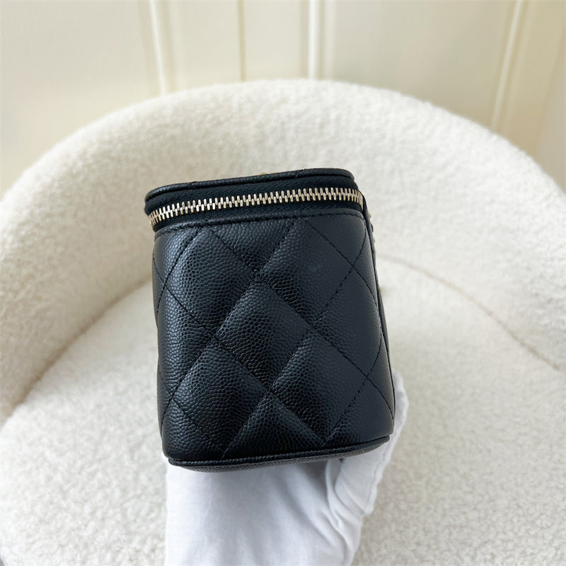 Chanel 22S Small Vanity in Black Caviar LGHW