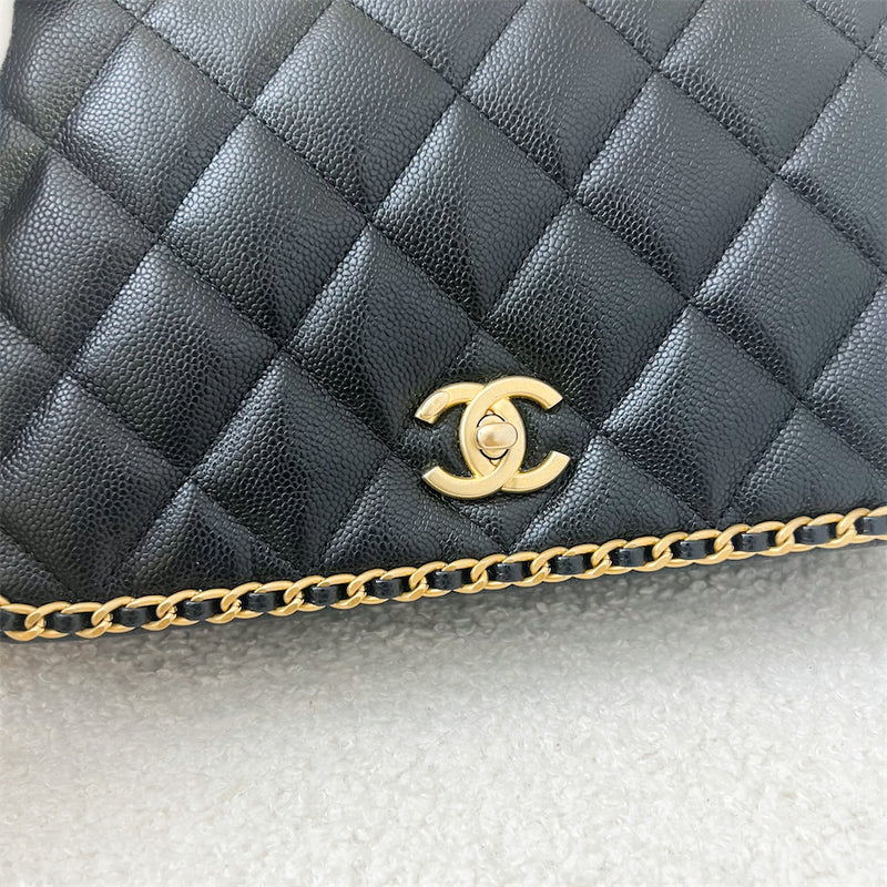 Chanel 22B Medium (25cm) Seasonal Chain Flap in Black Caviar GHW