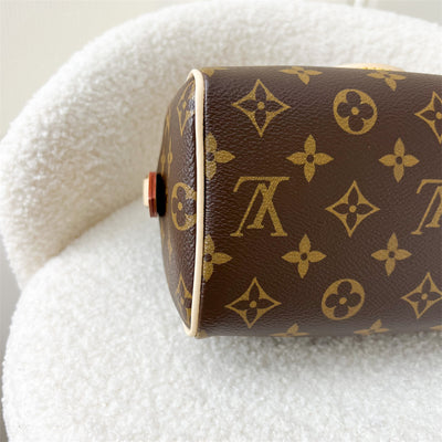 LV Speedy Bandouliere 20 in Monogram Canvas and Beige Patterned Strap