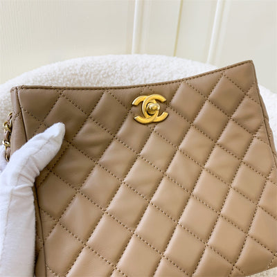 Chanel Pearl Crush Hobo Bag in 22B Beige Lambskin AGHW