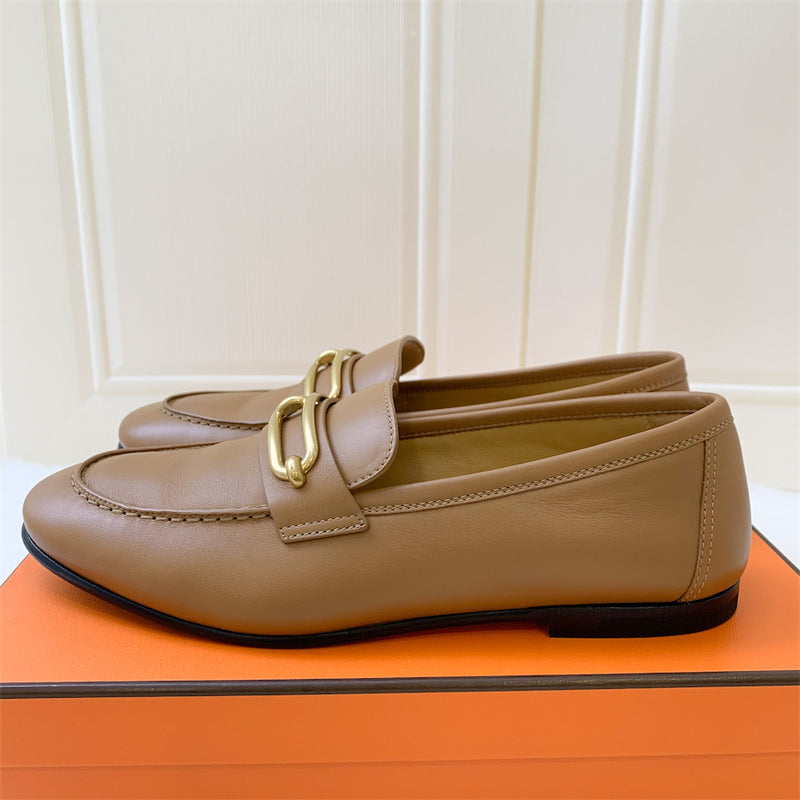 Hermes Colette Loafer in Beige Dore Calfskin and GHW Sz 36.5