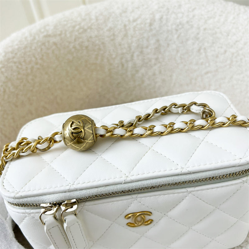 Chanel Pearl Crush Small Vanity in White Lambskin AGHW